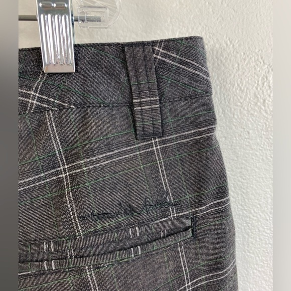 Travis Mathews Gray Grid Plaid Windowpane Chino Golf Shorts Men’s 38 - Picture 9 of 13
